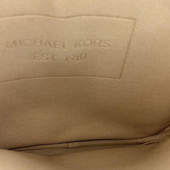 Michael Kors Signature Embossed Neoprene Padded Tablet Crossbody Bag Navy - Picture 5 of 8